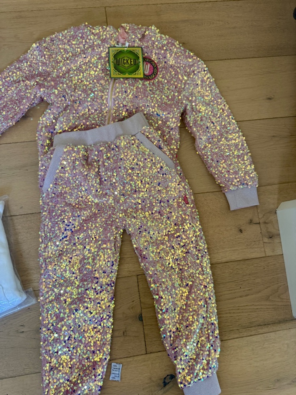 (NWT) Lola + The Boys x Wicked Sequin 8Y Two-Piece Jogger Set